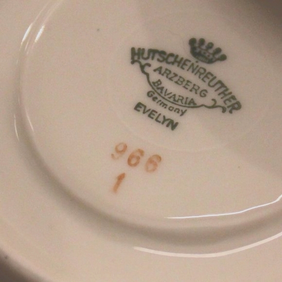 [HUTSCHENREUTHER] Rose and Gold Teapot with Dishes (4 pcs.) - Picture 14 of 16